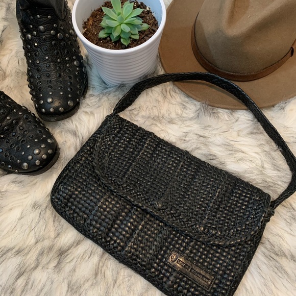 Helen Kaminski Leather Shoulder Bag - Picture 2 of 5